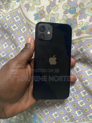 Apple iPhone 11 64 GB Black