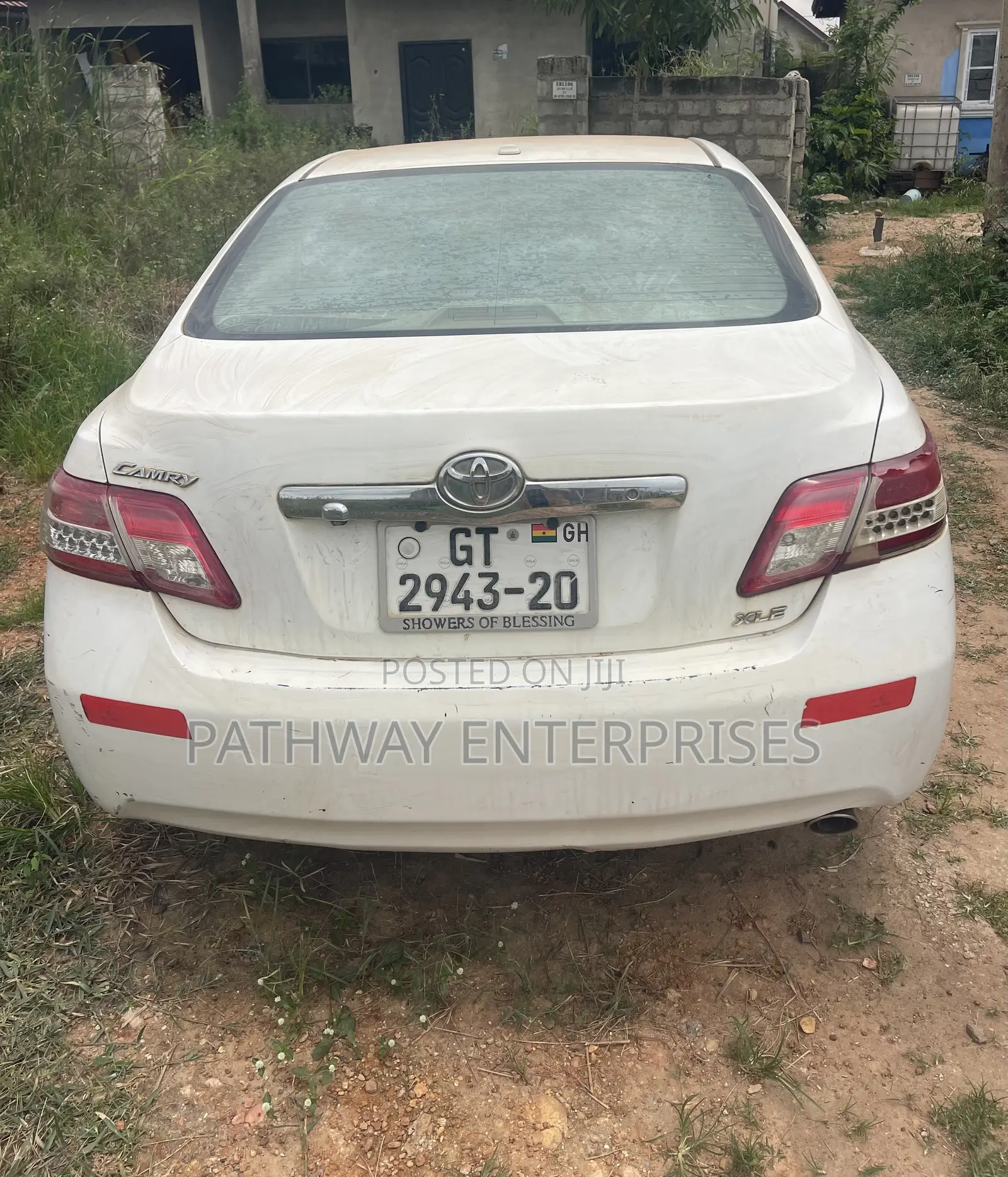 Toyota Camry XLE 4dr Sedan (2.5L 4cyl 6AM) 2010 White
