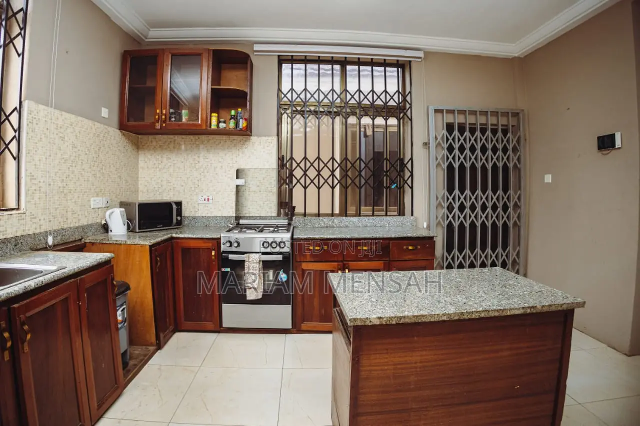 Furnished 3bdrm House in Sakomono Estates, Sakumono for rent