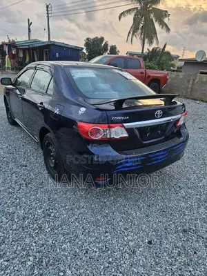 Toyota Corolla 2013 Blue