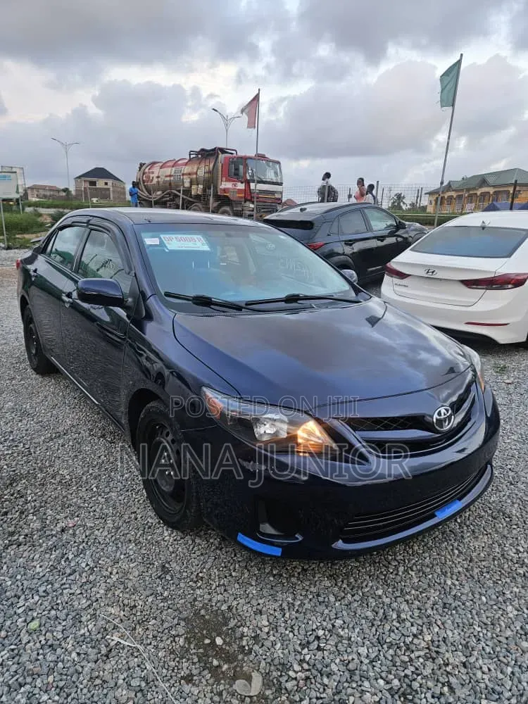 Toyota Corolla 2013 Blue