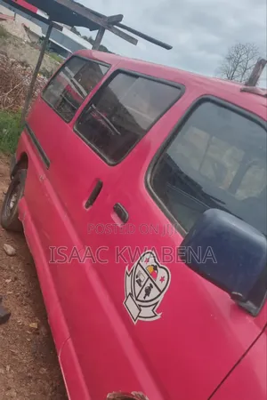 Toyota Grand HiAce 2002 Red