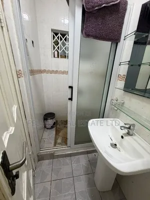 3bdrm House in Taifa Burkina, Station Area for sale