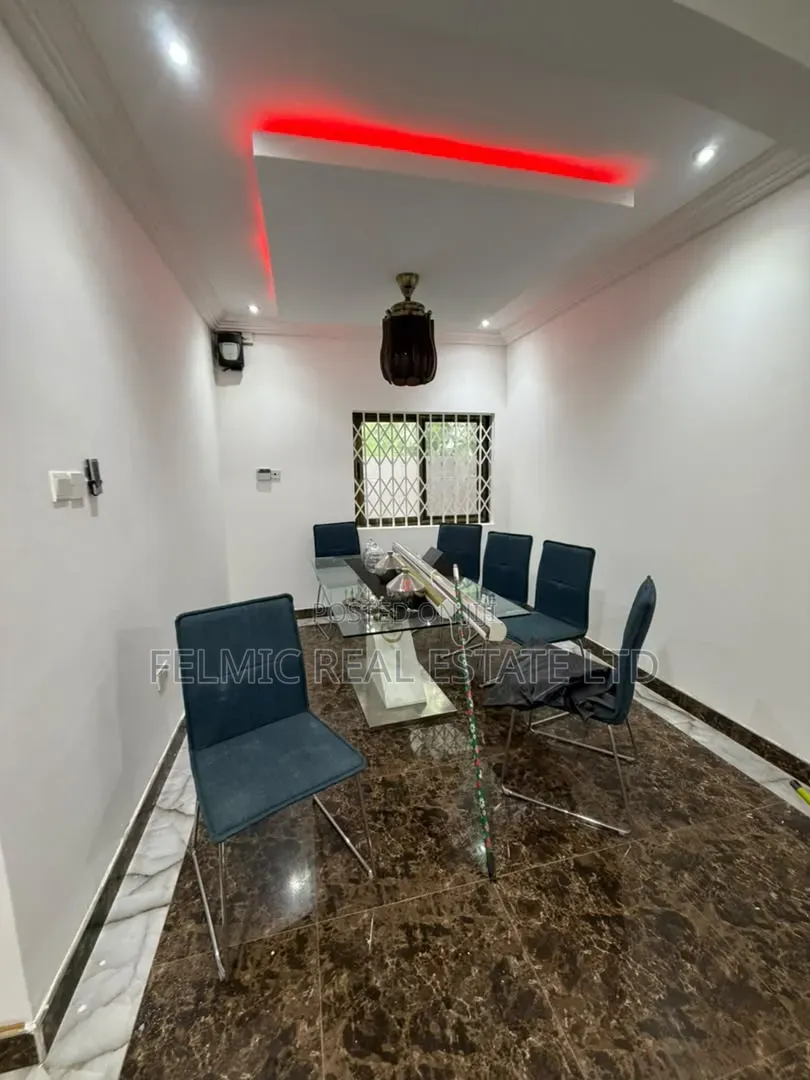 3bdrm House in Taifa Burkina, Station Area for sale