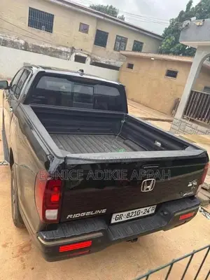 Honda Ridgeline RTL AWD Crew Cab 125.2 in. WB 2017 Black