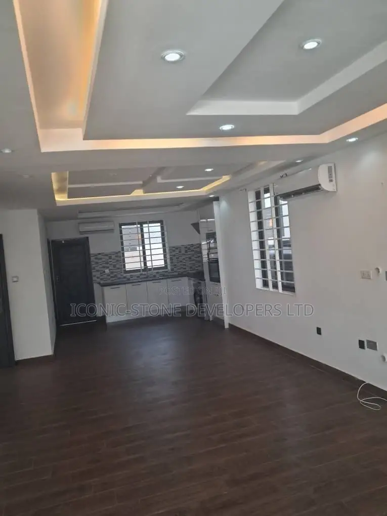 3bdrm House in School Junction, Nmai-Dzorn for rent