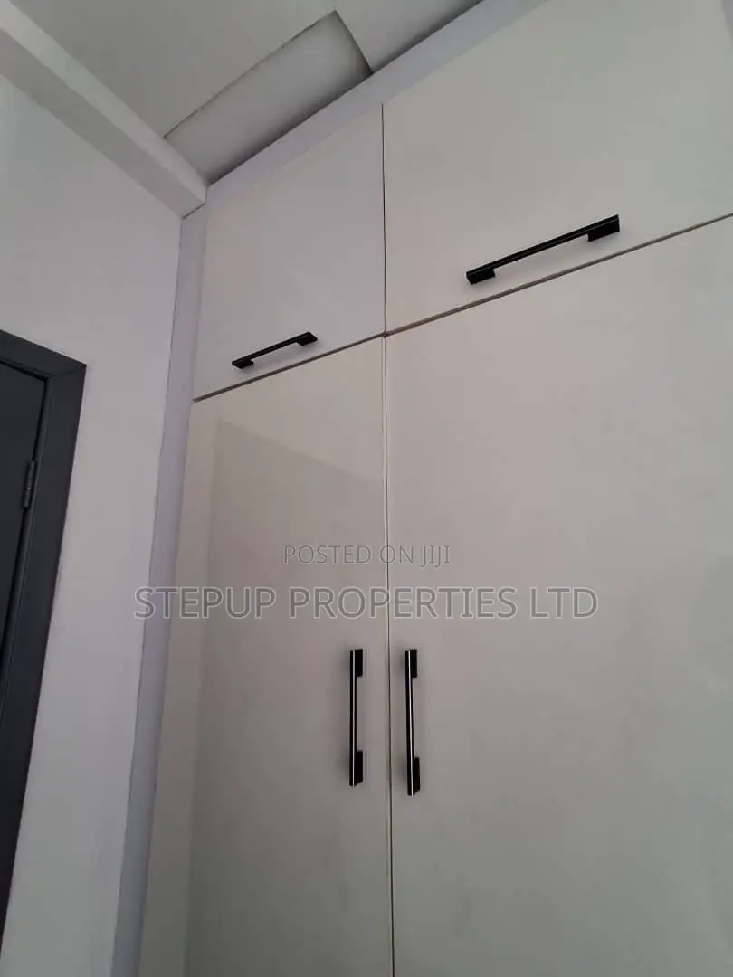 3bdrm House in School Junction, Nmai-Dzorn for rent