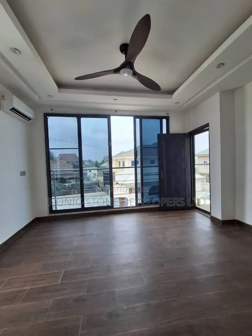3bdrm House in School Junction, Nmai-Dzorn for rent