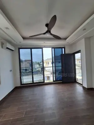 3bdrm House in School Junction, Nmai-Dzorn for rent