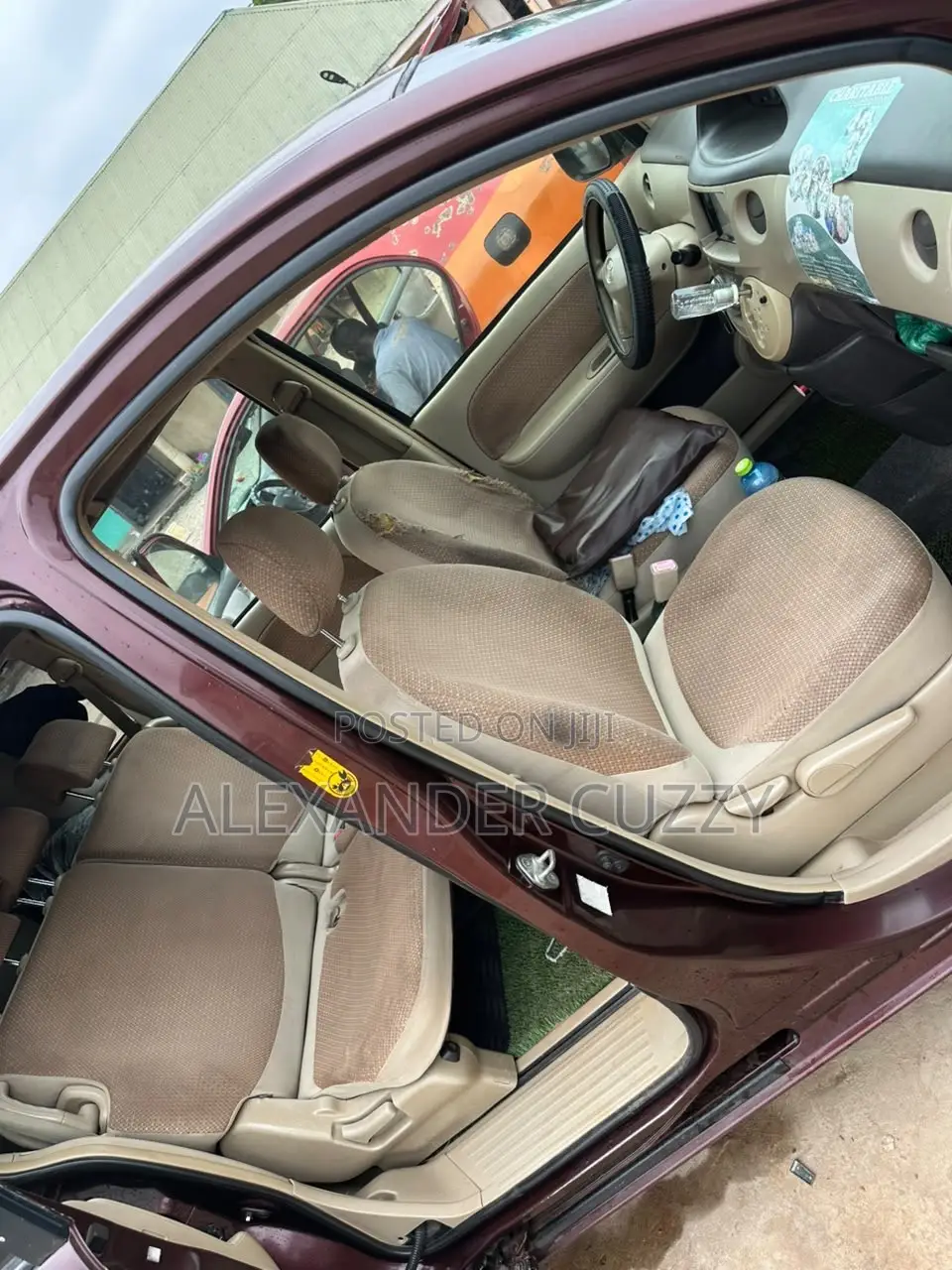 Toyota Sienta 2012 Brown