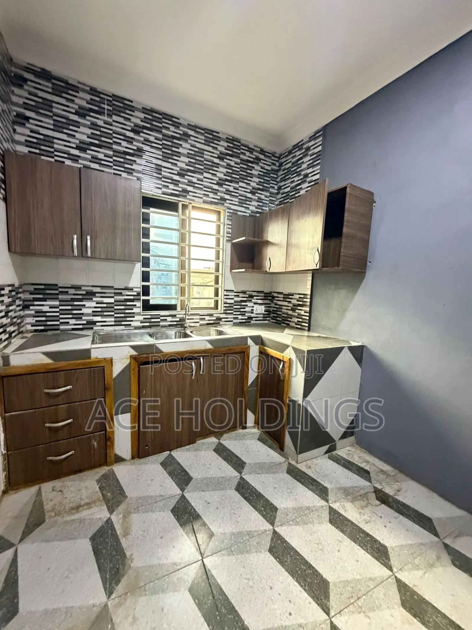 2bdrm Apartment in Ashaley Botwe, Little Roses Area for rent
