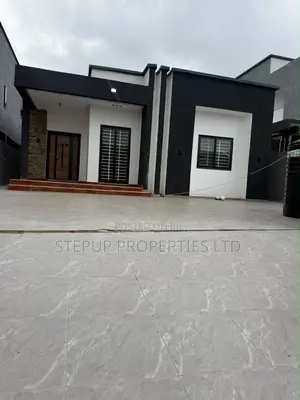3bdrm House in Ayi Mensa, Oyarifa Mall Area for sale