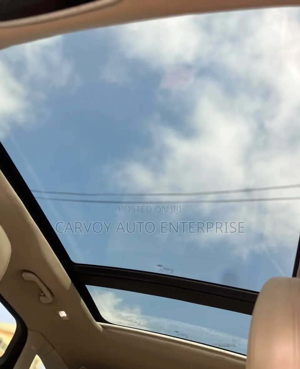 Land Rover Range Rover Velar P380 SE R-Dynamic 4x4 2018 Gold