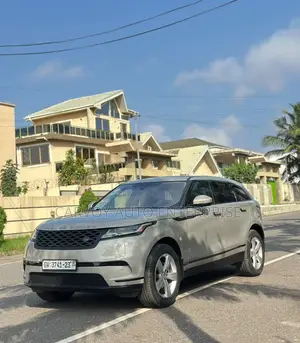Land Rover Range Rover Velar P380 SE R-Dynamic 4x4 2018 Gold