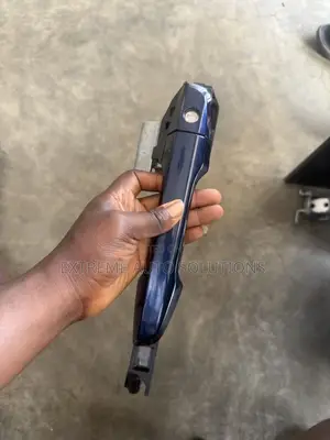 17-22 Honda CR-V EX, EX-L, TRG Left Front Door Handle