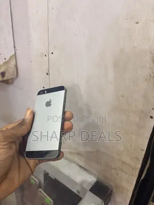 Apple iPhone 5s 32 GB Silver