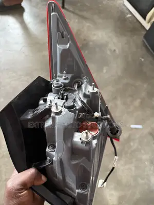 2021-2024 Hyundai Elantra Lh Tail Light