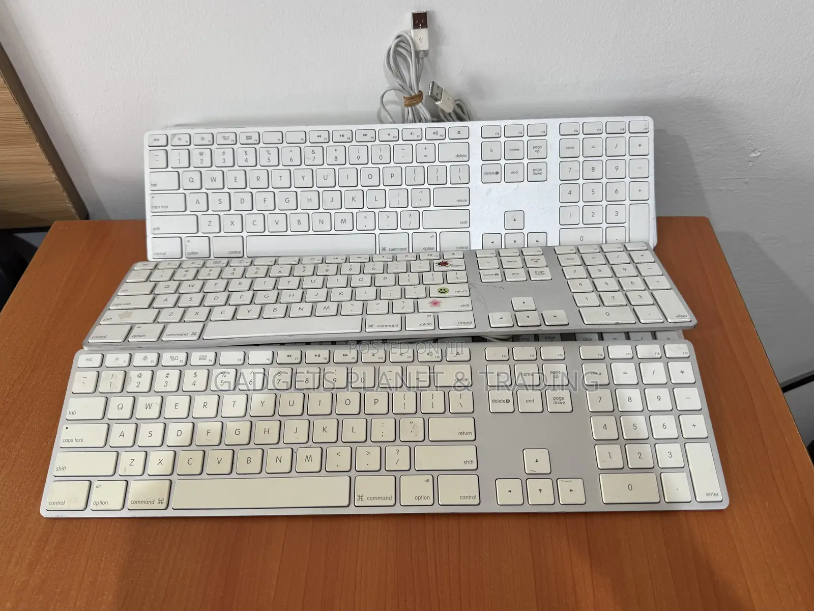 Apple White Aluminum USB Wired Keyboard A1243 - USED