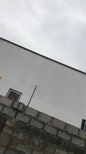 1bdrm Apartment in Franklin & My Honest, Baah Yard for rent