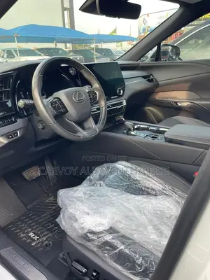 Lexus RX 350h Premium Plus AWD 2024 White
