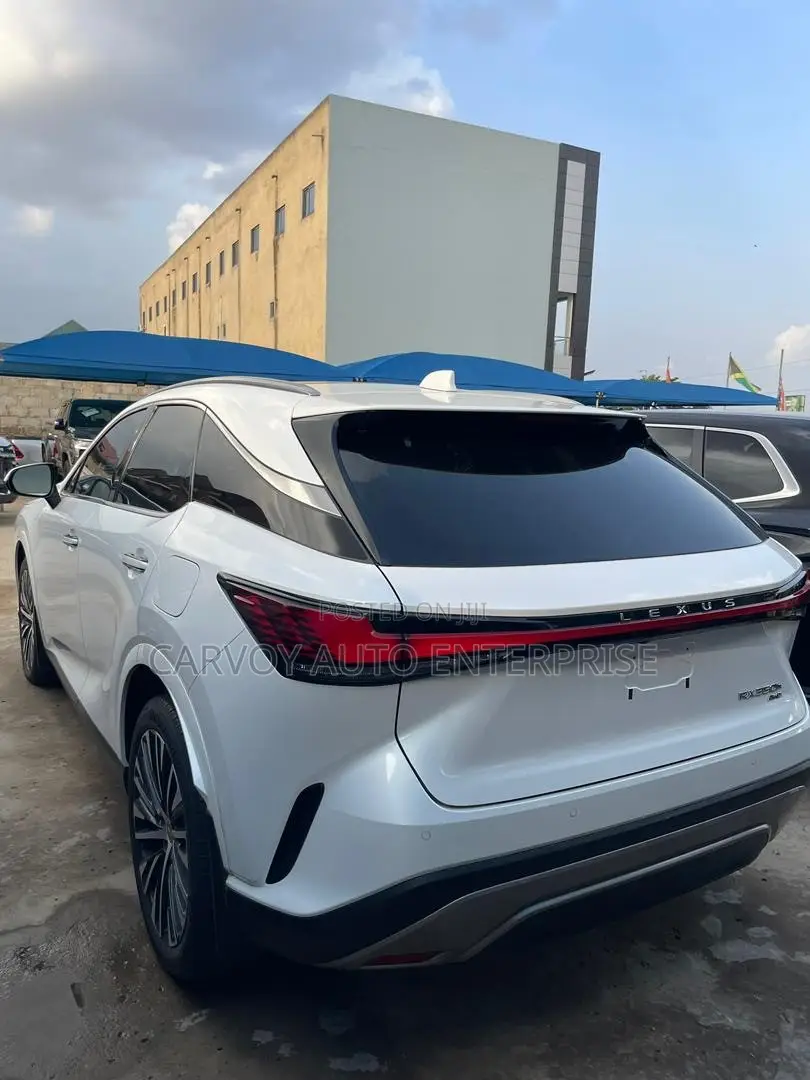 Lexus RX 350h Premium Plus AWD 2024 White