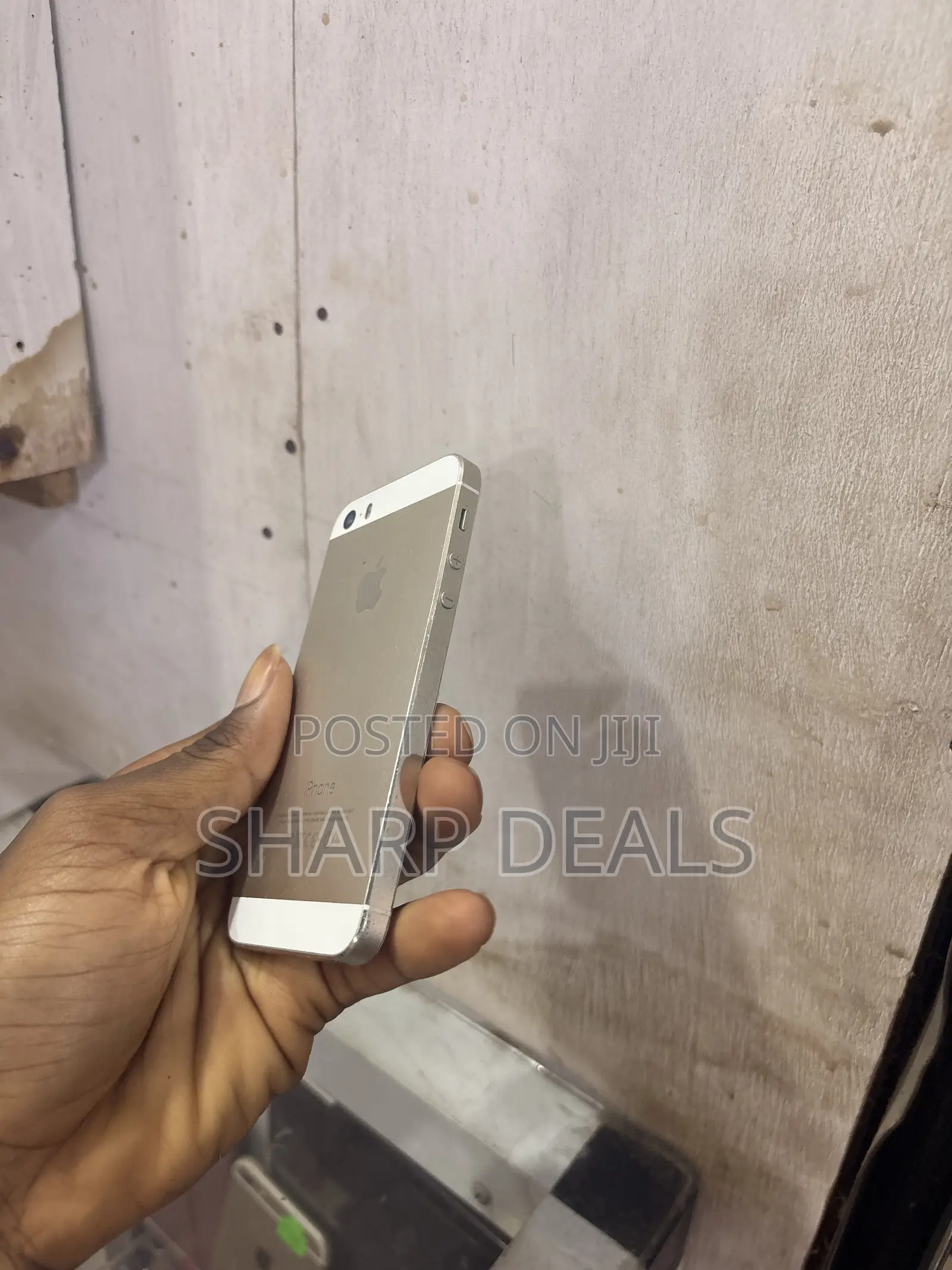 Apple iPhone 5s 32 GB Gold