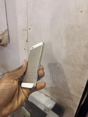 Apple iPhone 5s 32 GB Gold