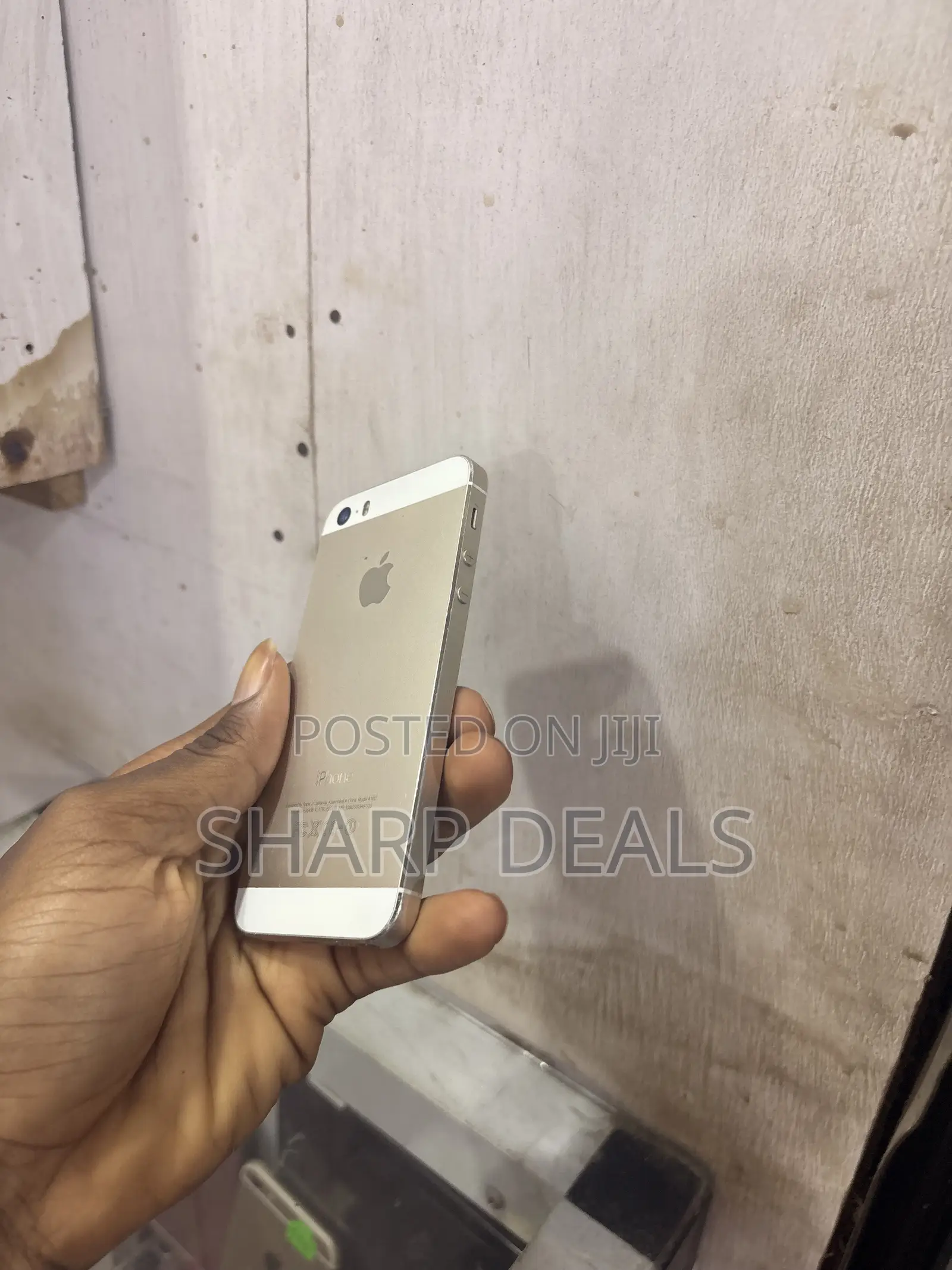 Apple iPhone 5s 32 GB Gold