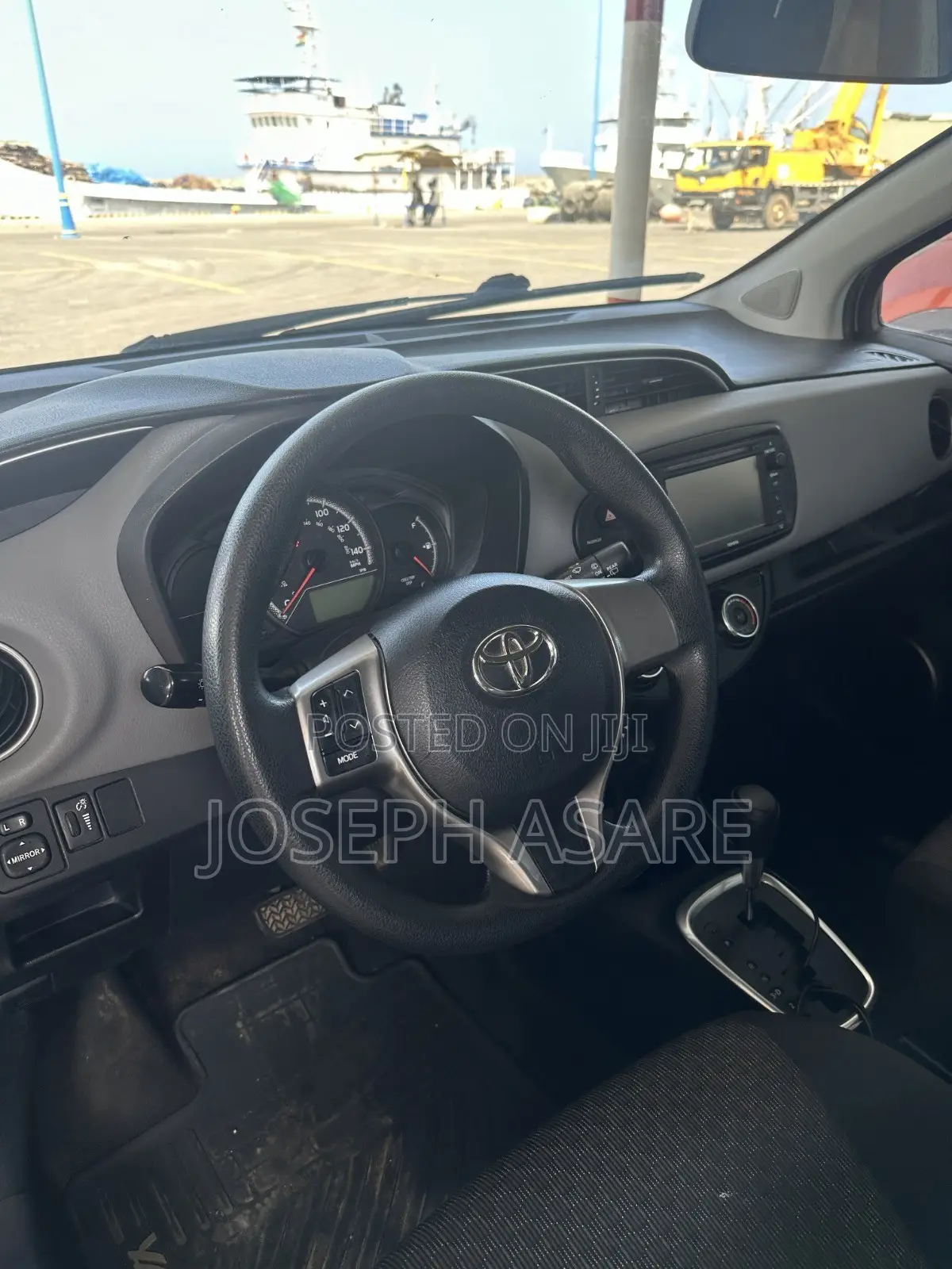 Toyota Yaris 2016