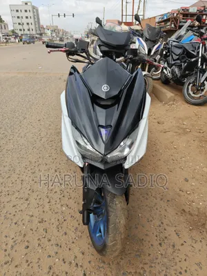 Yamaha Crux 2013 White