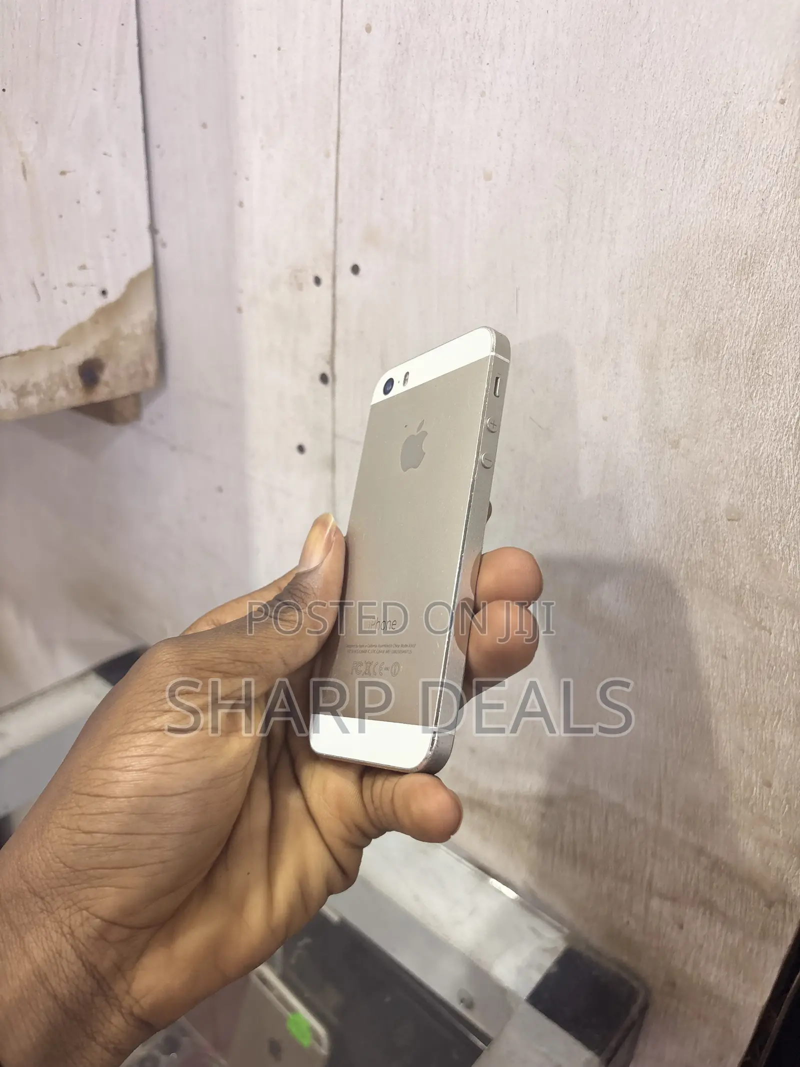Apple iPhone 5s 32 GB Gold