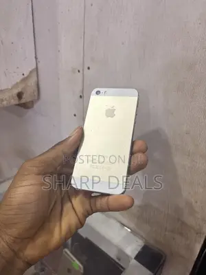 Apple iPhone 5s 32 GB Gold