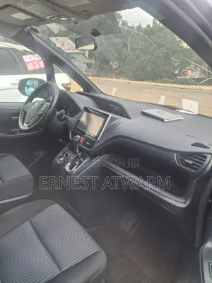 Toyota Voxy 2014 Gray