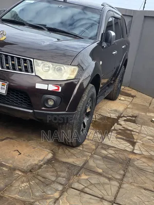 Mitsubishi Pajero Sport 2013 Brown