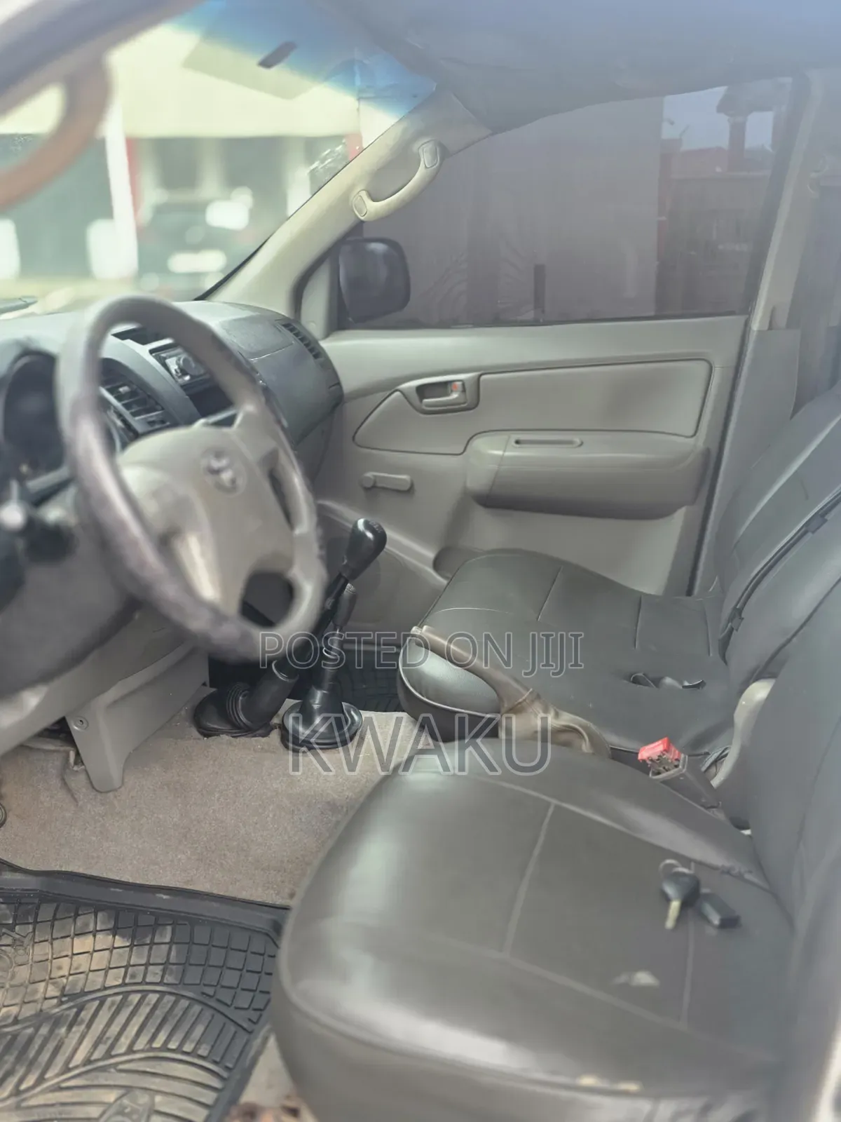 Toyota Hilux 2009 White