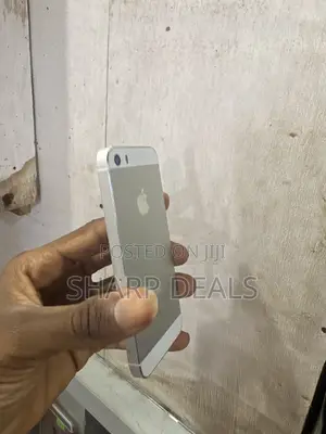 Apple iPhone 5s 32 GB White