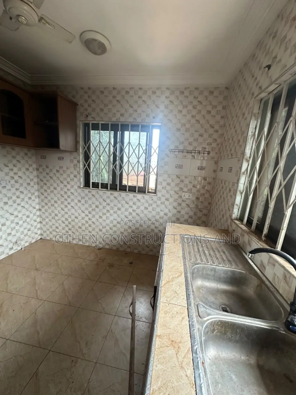 3bdrm Apartment in Othen Estate Consult, Adenta for rent