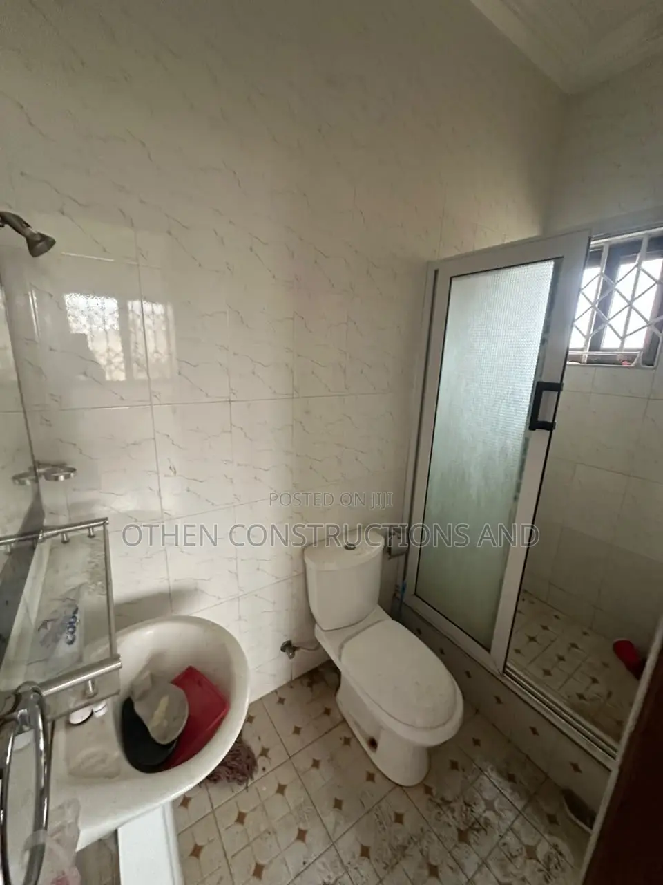 3bdrm Apartment in Othen Estate Consult, Adenta for rent