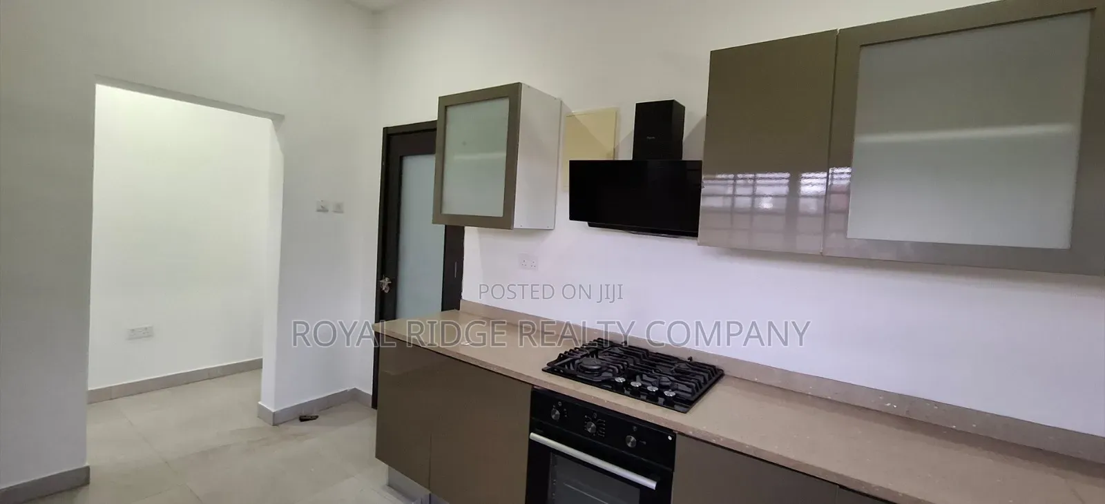 Furnished 5bdrm House in Burma Hills Close To, Accra Metropolitan