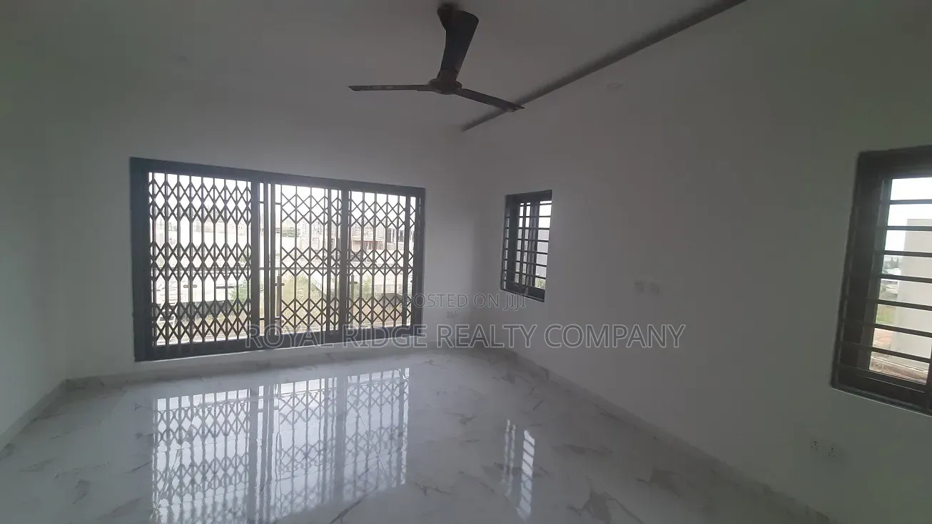 Furnished 5bdrm House in Burma Hills Close To, Accra Metropolitan