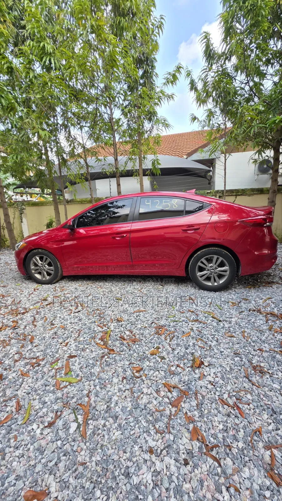 Hyundai Elantra 2017 Red