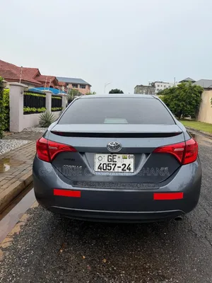 Toyota Corolla SE (1.8L 4cyl 2A) 2018 Gray