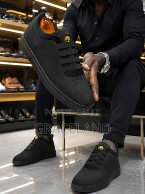 This Is Original Timberland Men Sneaker Available