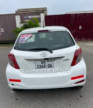 Toyota Yaris 2013 White