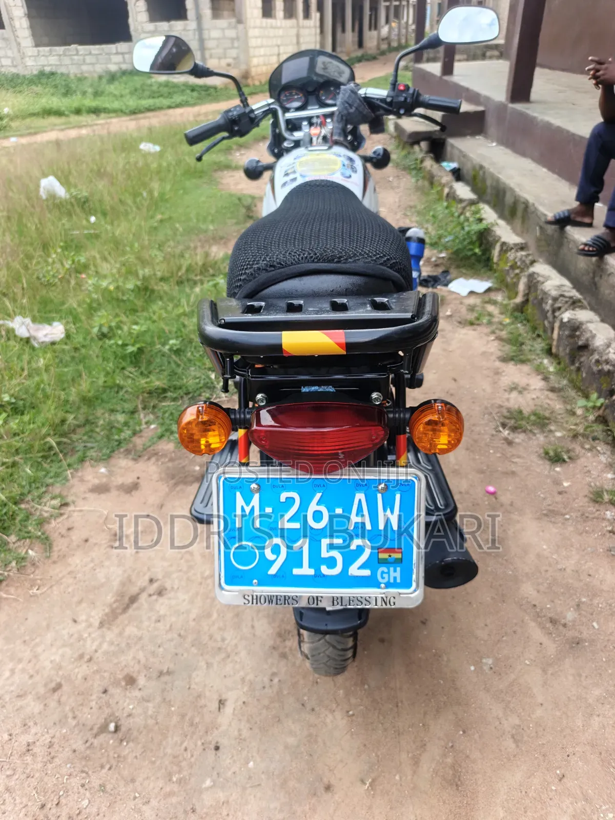 Bajaj Boxer 125 2026 White