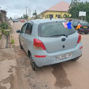 Toyota Vitz 2012