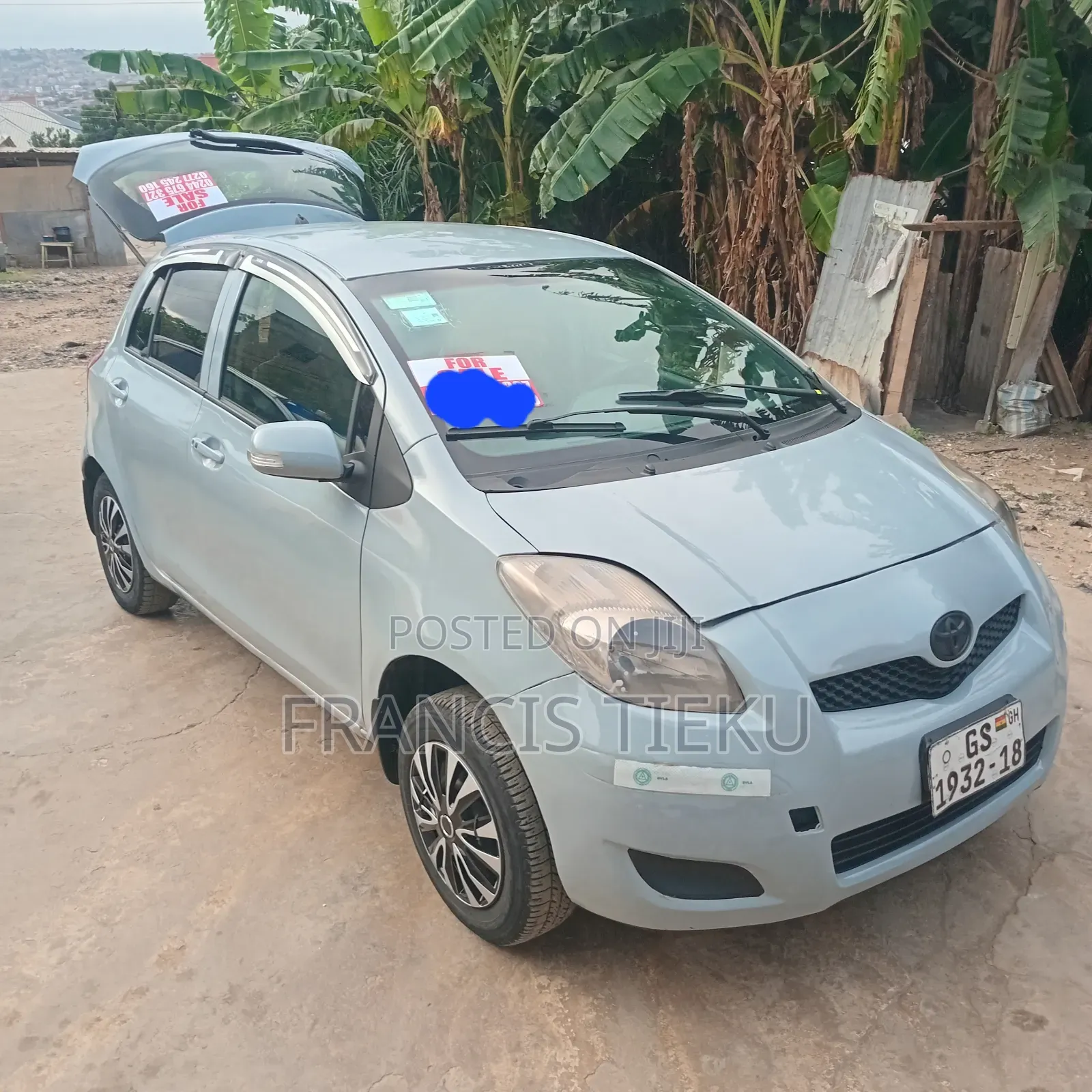 Toyota Vitz 2012