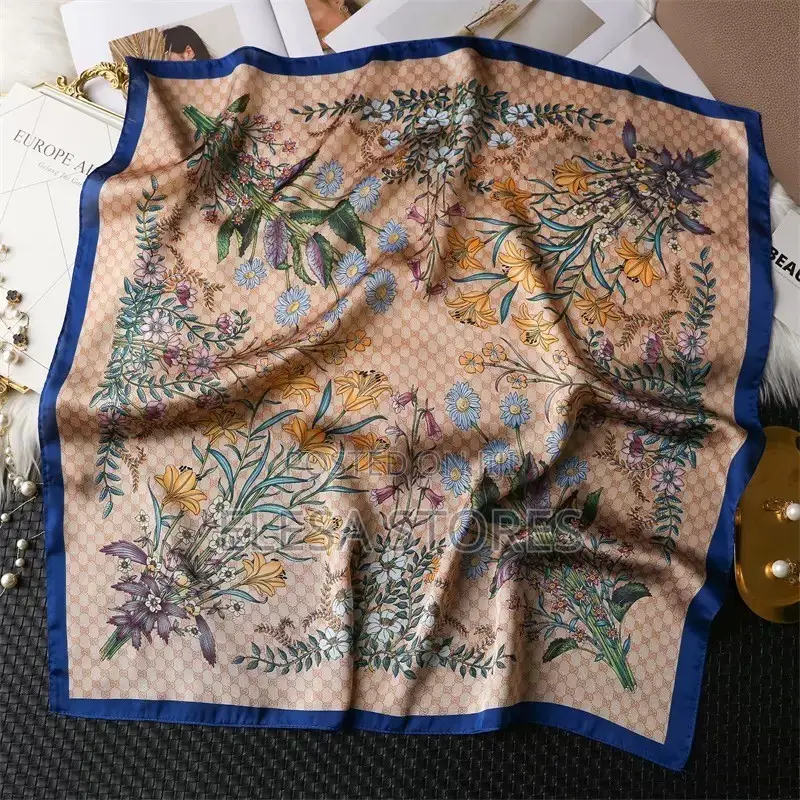 70 Cm Scarfs