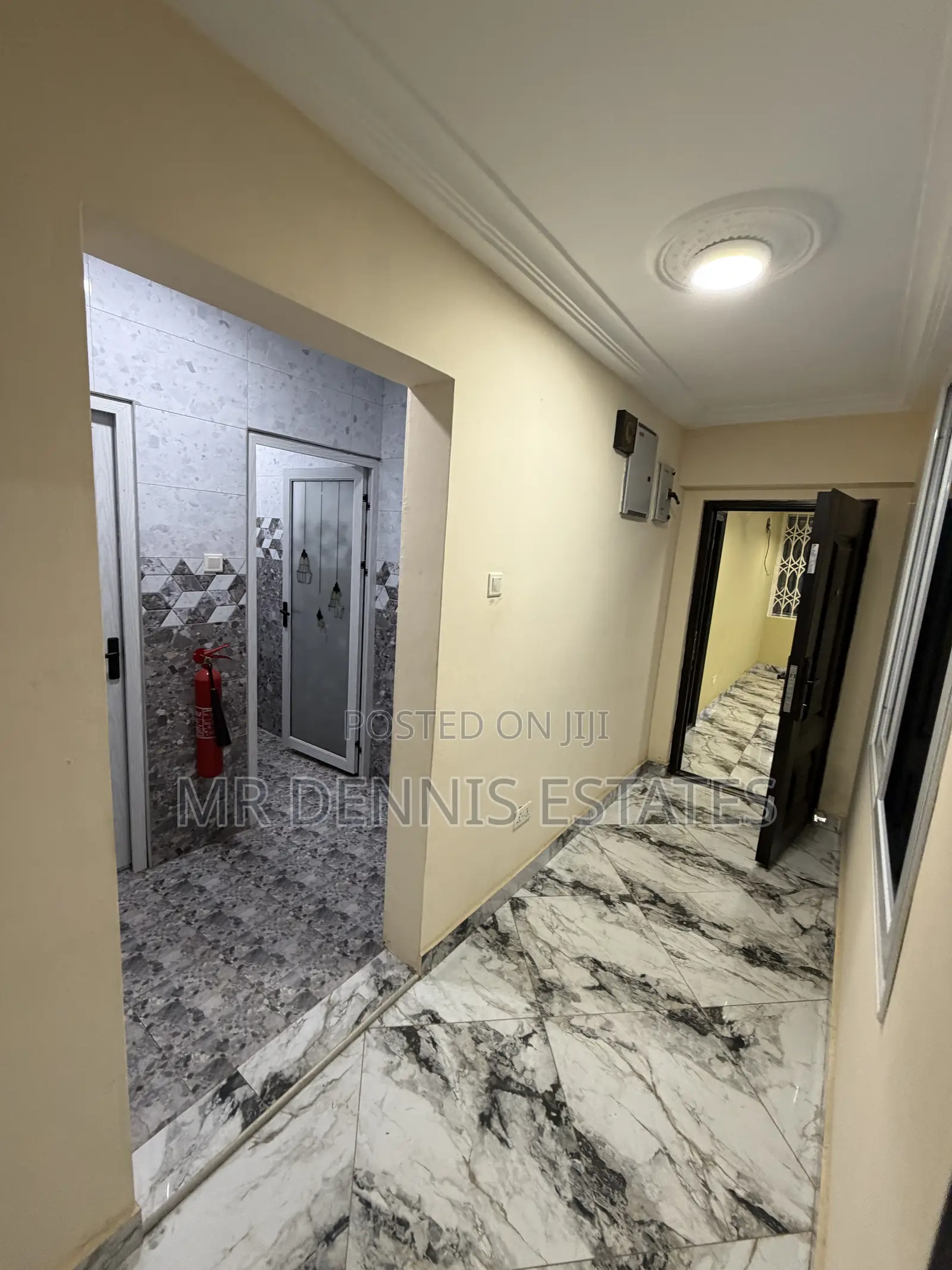 3bdrm Apartment in Westhills Mall for rent