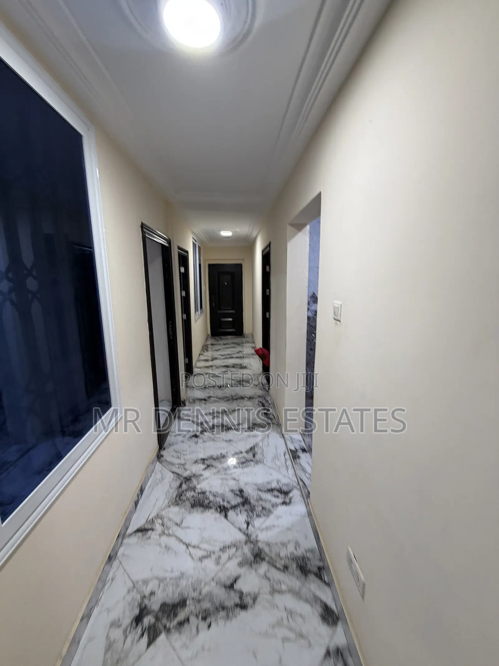 3bdrm Apartment in Westhills Mall for rent